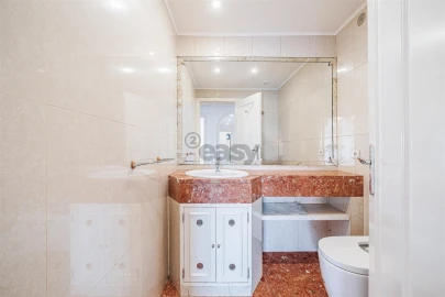 Apartamento T7 para Venda em Odivelas