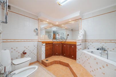 Apartamento T7 para Venda em Odivelas