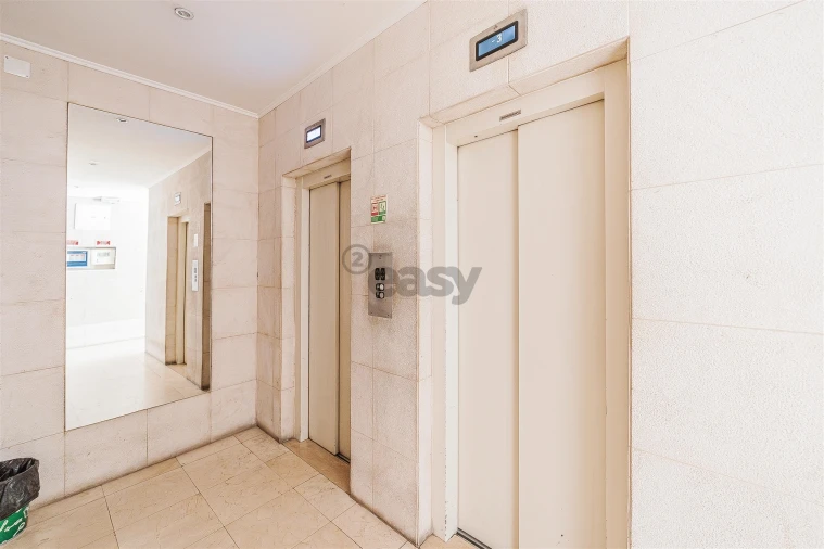 Apartamento T7 para Venda em Odivelas Foto 62