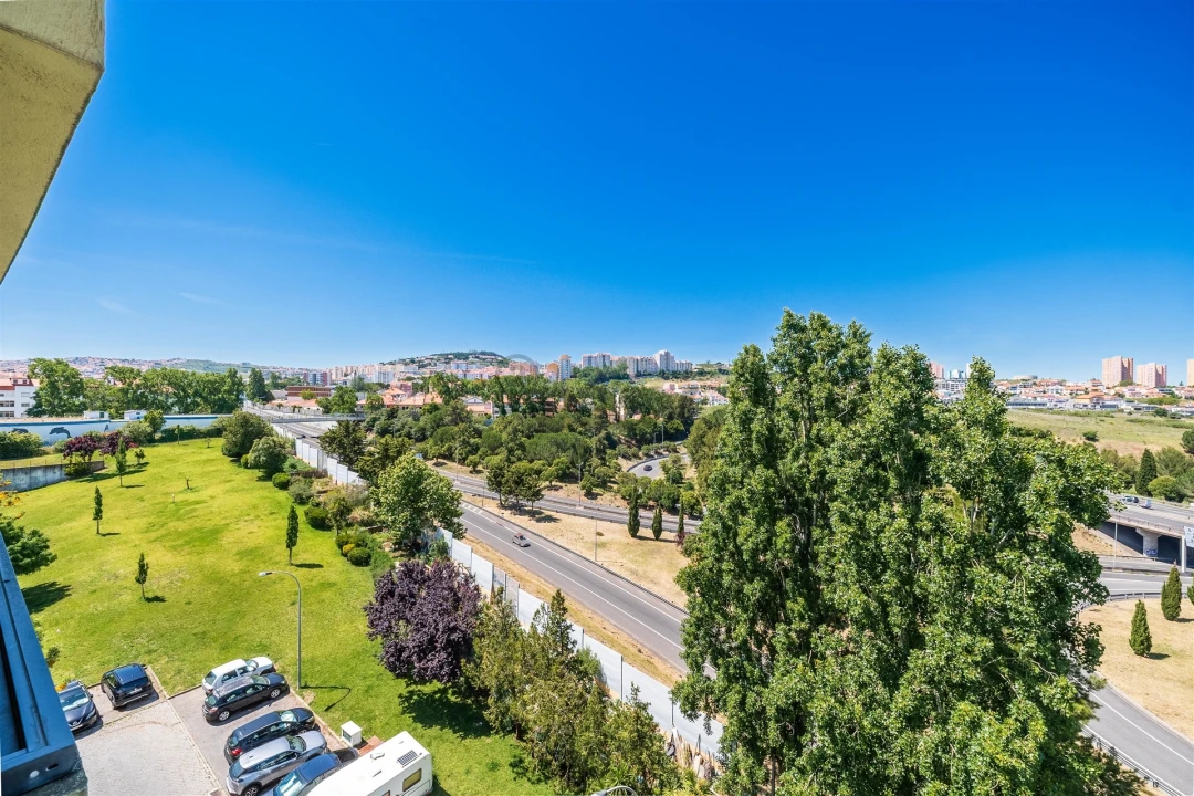 Apartamento T7 para Venda em Odivelas Foto 1