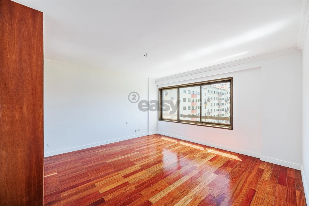 Apartamento T7 para Venda em Odivelas Foto 45