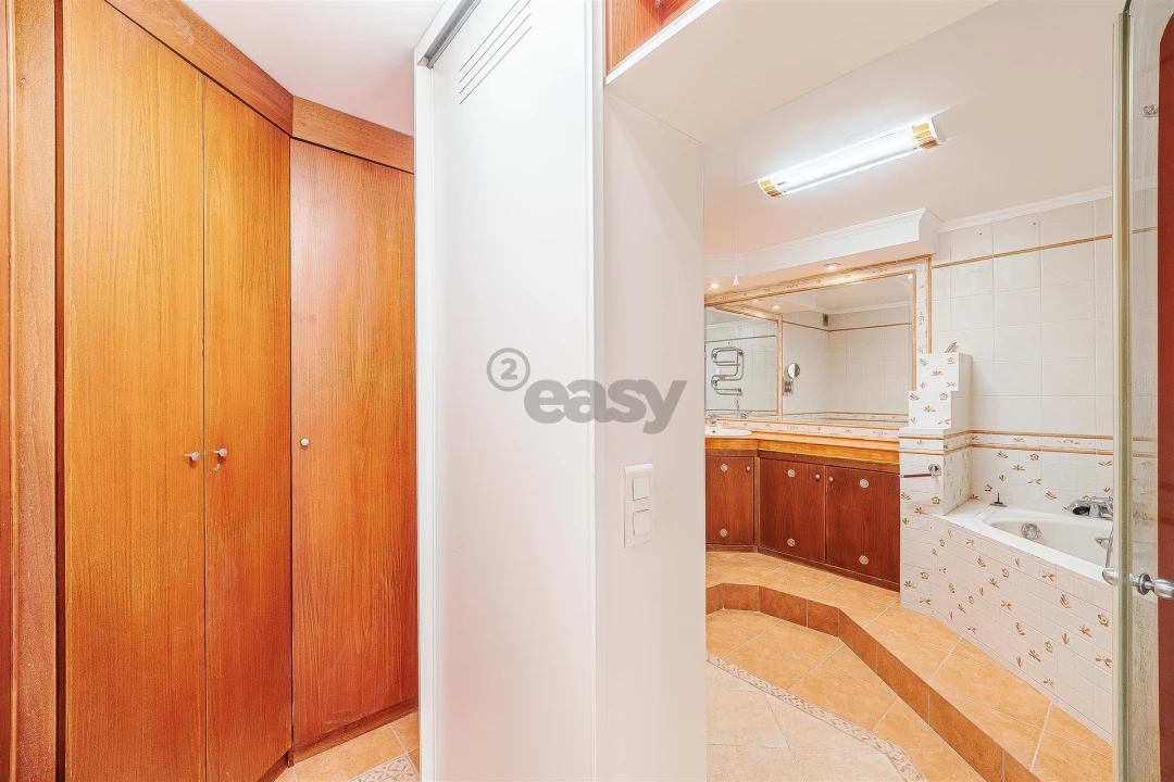 Apartamento T7 para Venda em Odivelas Foto 49