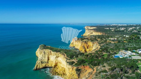 Moradia T4 para Venda em Lagoa e Carvoeiro