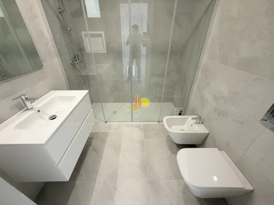 Apartamento T1 para Venda em Tavarede Foto 19