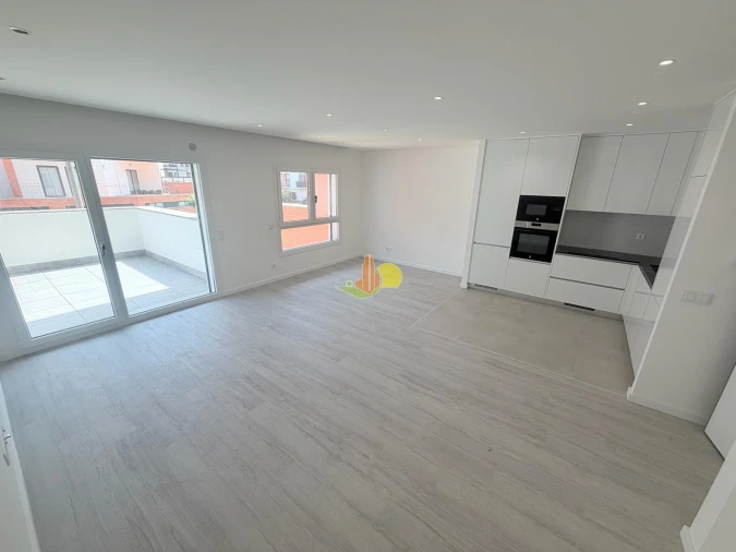 Apartamento T1 para Venda em Tavarede Foto 6
