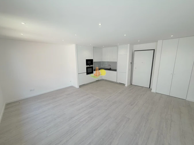 Apartamento T1 para Venda em Tavarede Foto 14