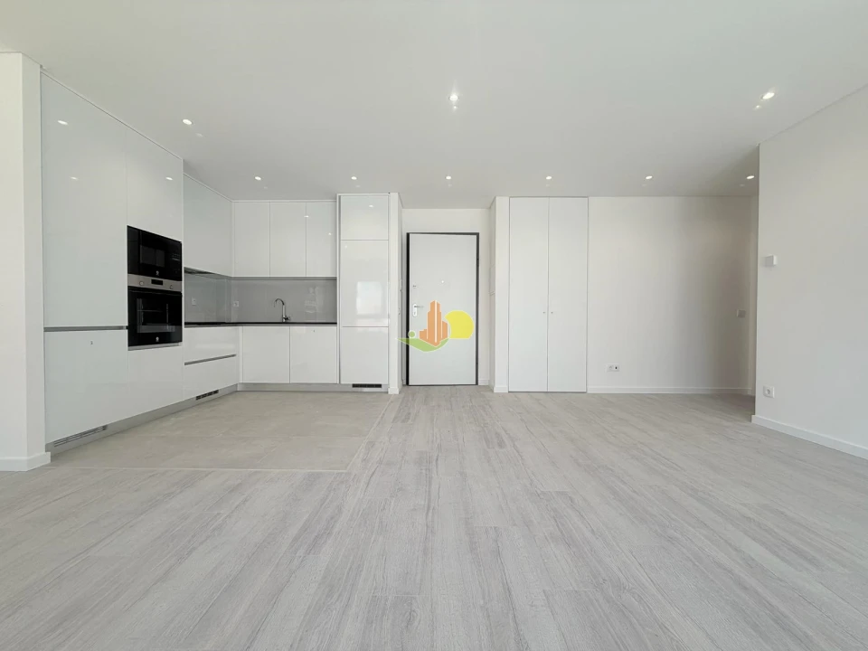 Apartamento T1 para Venda em Tavarede Foto 3