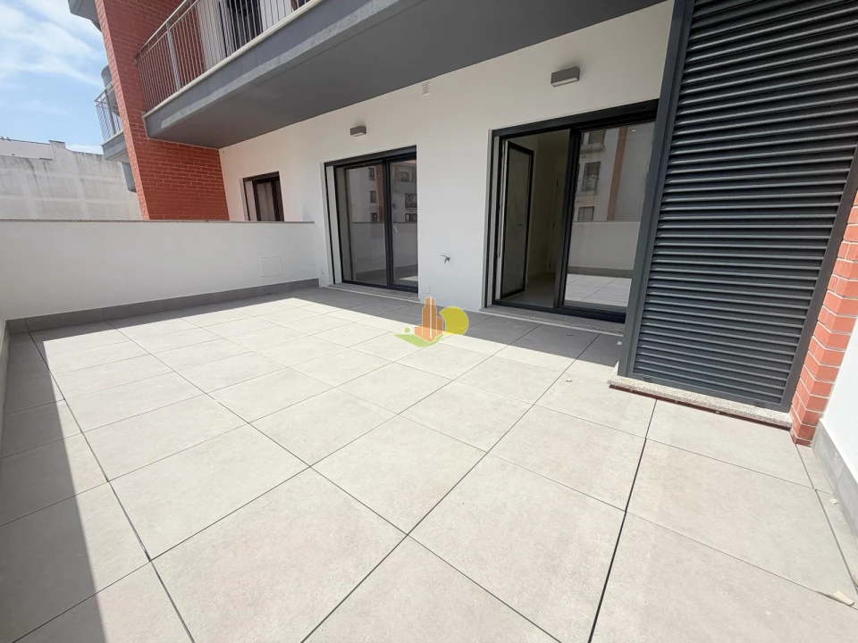 Apartamento T1 para Venda em Tavarede Foto 22
