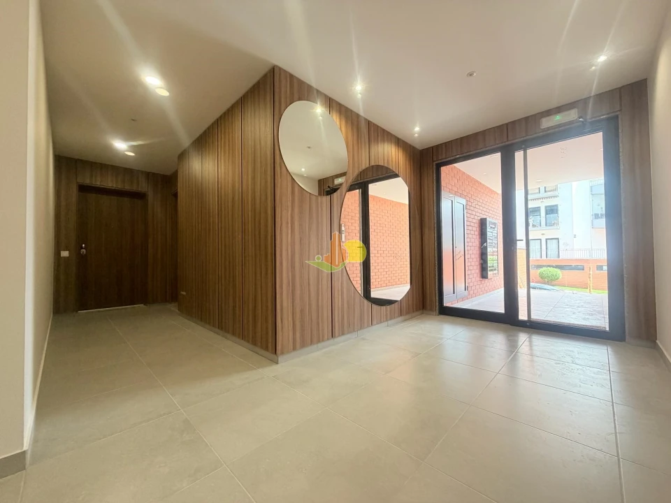 Apartamento T1 para Venda em Tavarede Foto 2
