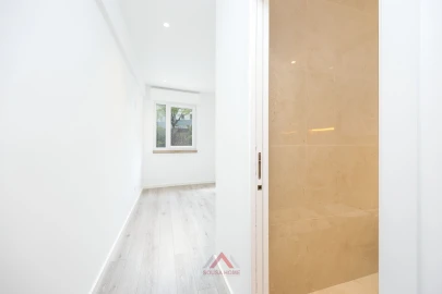 Apartamento T4 para Venda em Leiria, Pousos, Barreira e Cortes