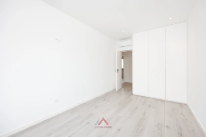 Apartamento T4 para Venda em Leiria, Pousos, Barreira e Cortes