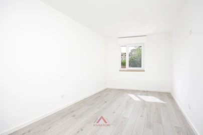 Apartamento T4 para Venda em Leiria, Pousos, Barreira e Cortes