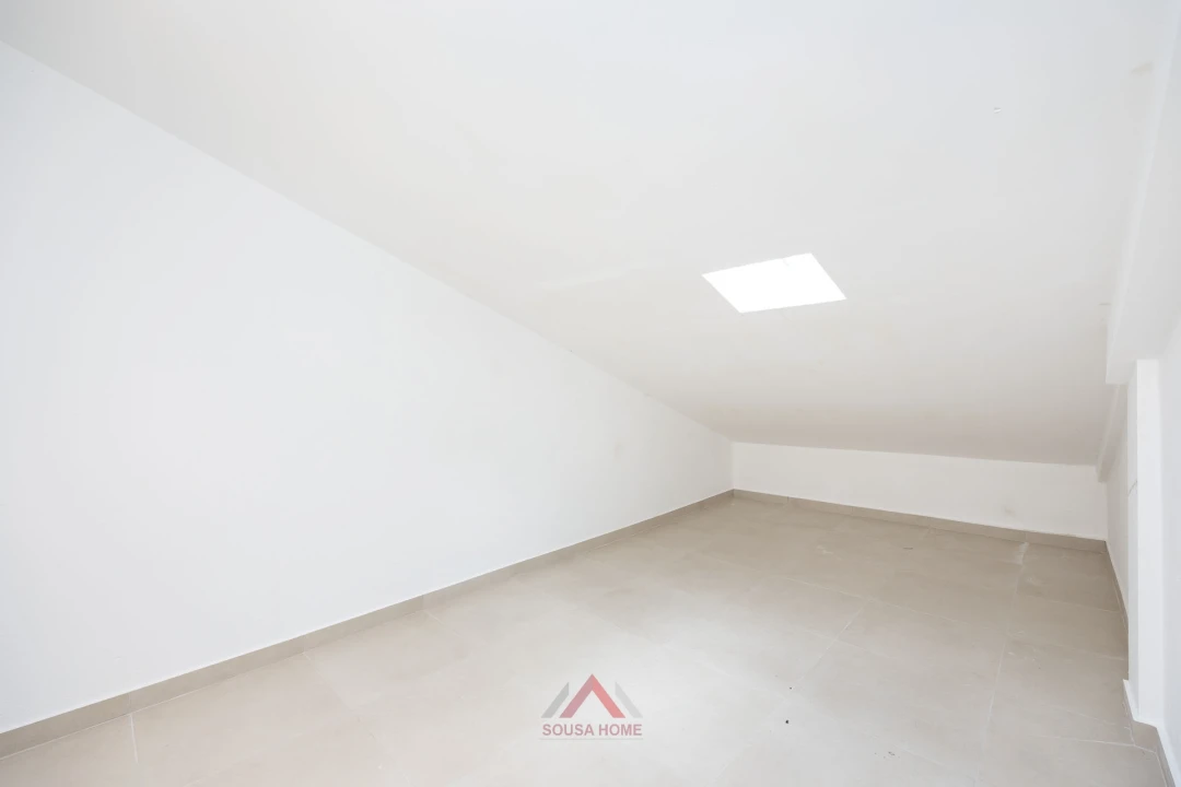 Apartamento T4 para Venda em Leiria, Pousos, Barreira e Cortes Foto 44