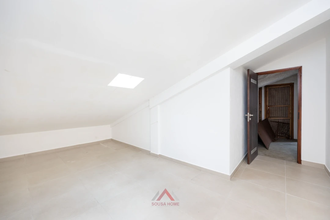Apartamento T4 para Venda em Leiria, Pousos, Barreira e Cortes Foto 45