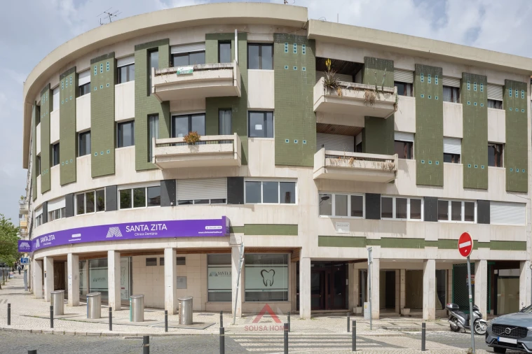 Apartamento T4 para Venda em Leiria, Pousos, Barreira e Cortes Foto 48