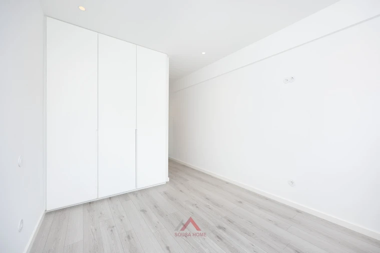 Apartamento T4 para Venda em Leiria, Pousos, Barreira e Cortes Foto 35
