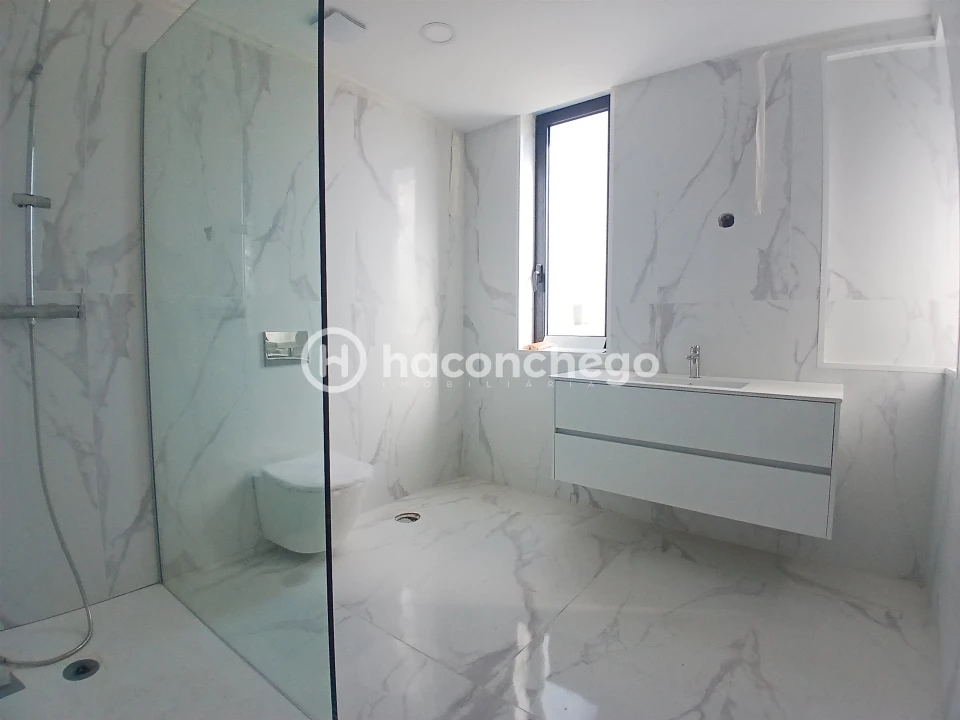 Moradia T3 para Venda em Silva Foto 41