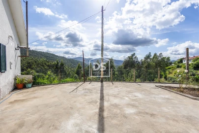 Moradia T3 para Venda em Raiva, Pedorido e Paraíso