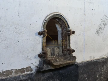 Moradia T0 para Venda em Miragaia e Marteleira
