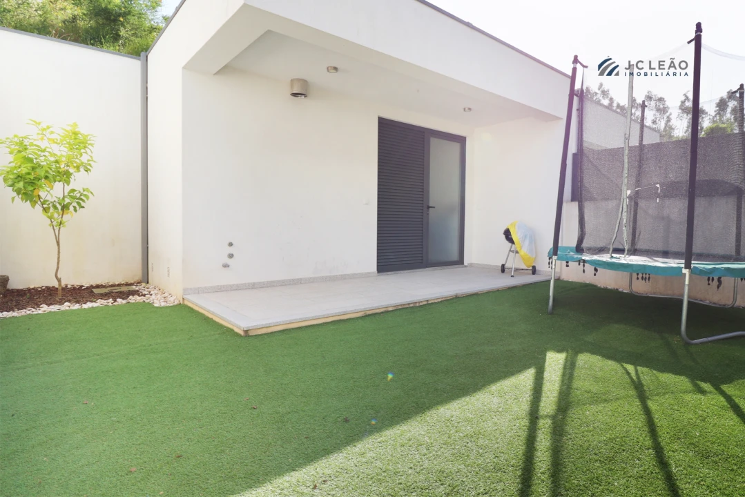 Moradia T3 para Venda em Paredes Foto 36