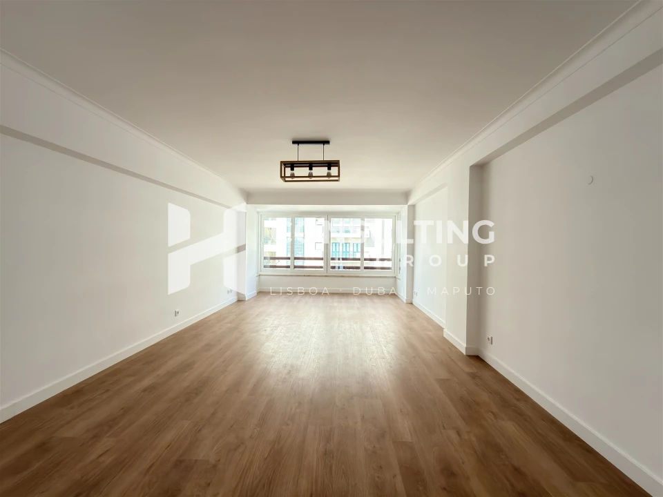Apartamento T3 para Venda em São Domingos de Benfica Foto 2