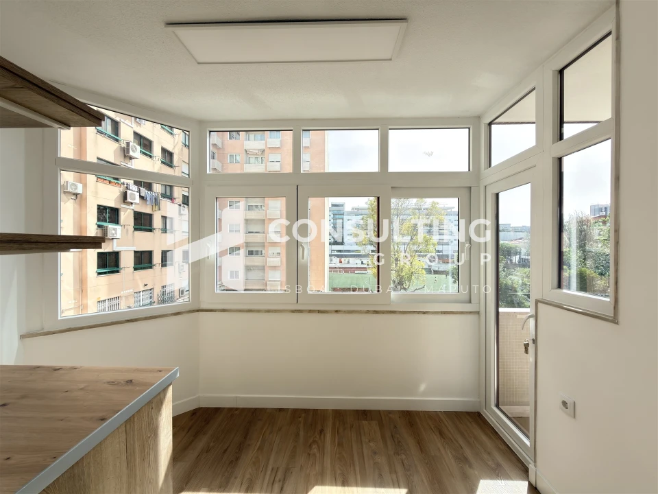 Apartamento T3 para Venda em São Domingos de Benfica Foto 15