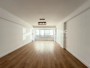 Apartamento T3 para Venda em São Domingos de Benfica