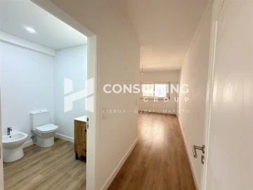 Apartamento T3 para Venda em São Domingos de Benfica