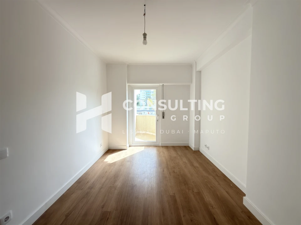 Apartamento T3 para Venda em São Domingos de Benfica Foto 31