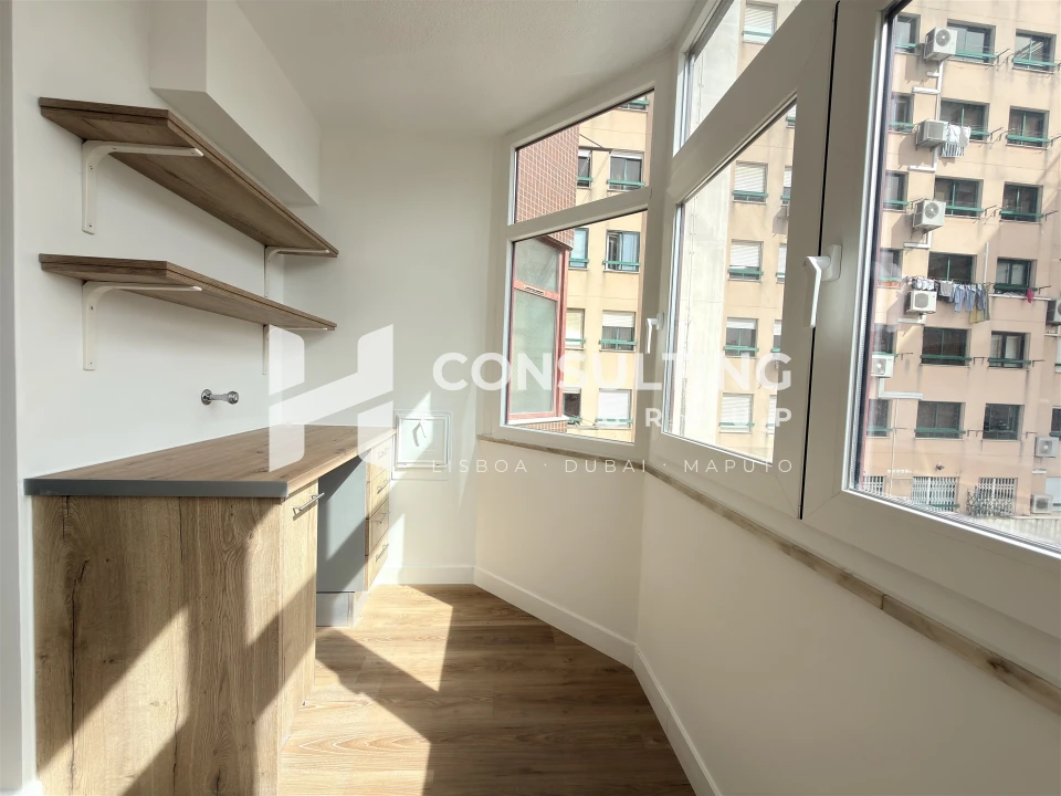 Apartamento T3 para Venda em São Domingos de Benfica Foto 17
