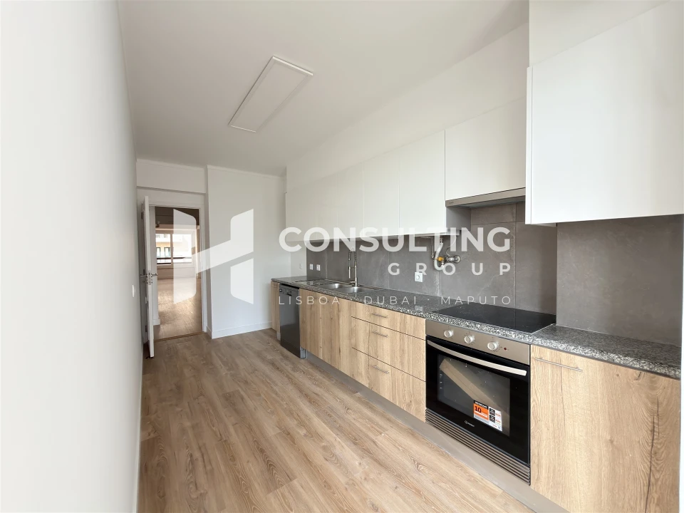 Apartamento T3 para Venda em São Domingos de Benfica Foto 1