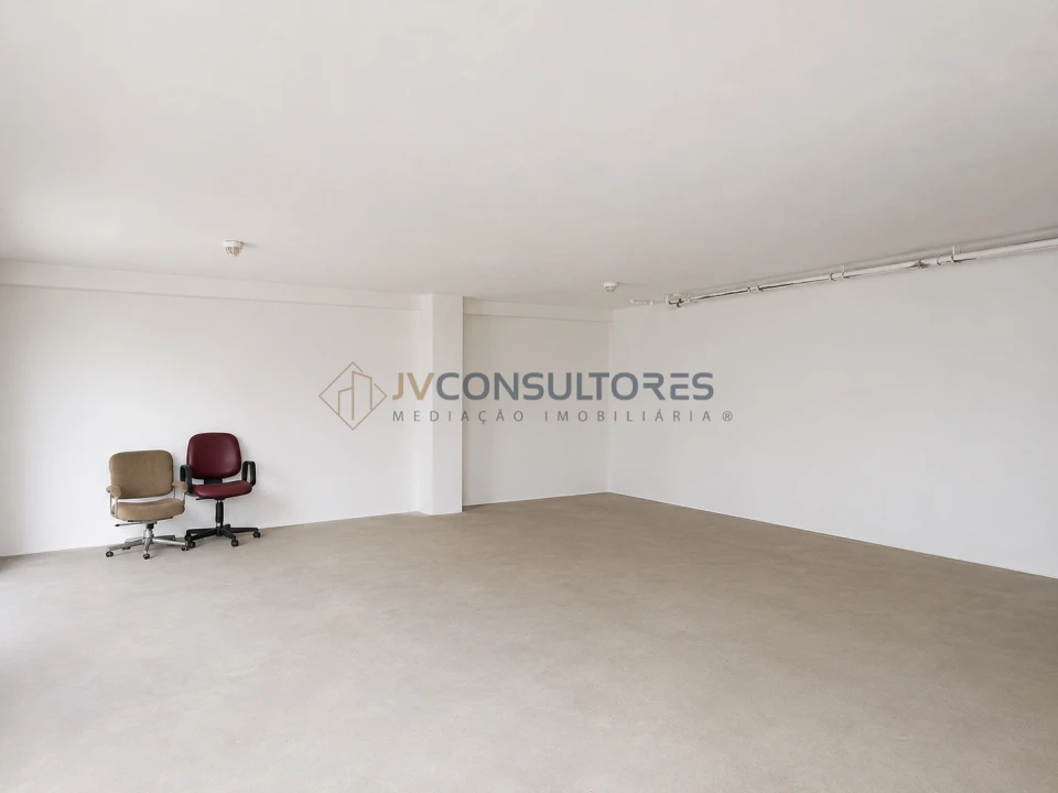 Garagem para Venda em Esmoriz Foto 1