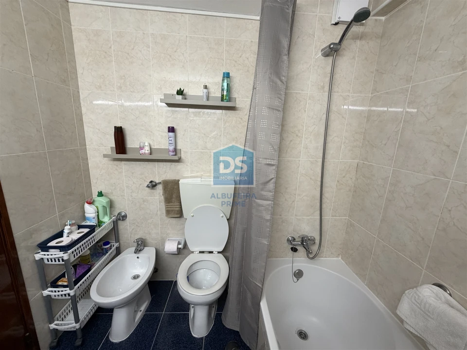 Apartamento T1 para Venda em Albufeira e Olhos de Água Foto 13