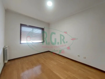 Apartamento T2 para Venda em Canelas