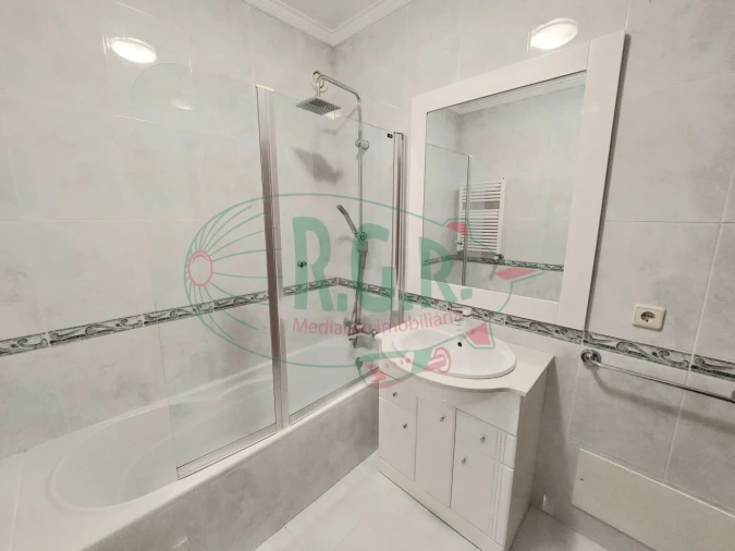 Apartamento T2 para Venda em Canelas Foto 21