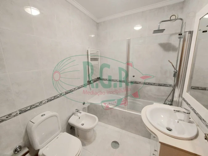 Apartamento T2 para Venda em Canelas Foto 20
