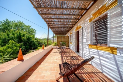 Moradia T5 para Venda em Quelfes