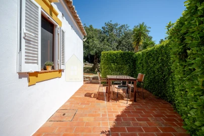 Moradia T5 para Venda em Quelfes