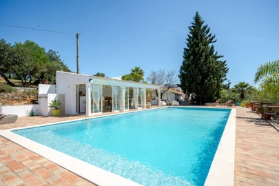 Moradia T5 para Venda em Quelfes