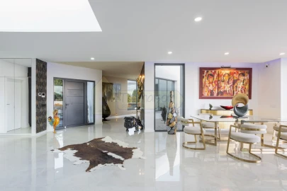 Moradia T4 para Venda em Conceição e Estoi