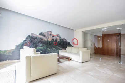 Apartamento T1 para Venda em Leiria, Pousos, Barreira e Cortes