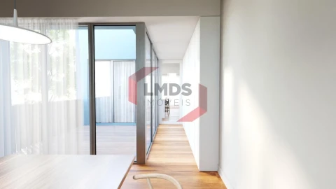 Moradia T4 para Venda em Aldoar, Foz do Douro e Nevogilde