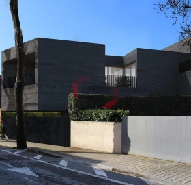 Moradia T4 para Venda em Aldoar, Foz do Douro e Nevogilde