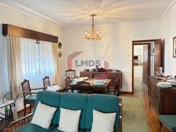 Moradia T4 para Venda em Mindelo