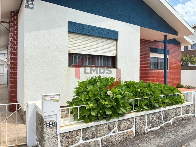Moradia T4 para Venda em Mindelo Foto 8