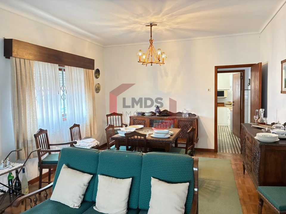 Moradia T4 para Venda em Mindelo Foto 6
