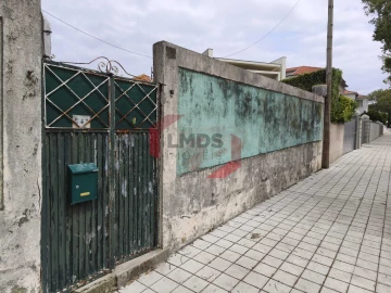 Moradia T4 para Venda em Aldoar, Foz do Douro e Nevogilde