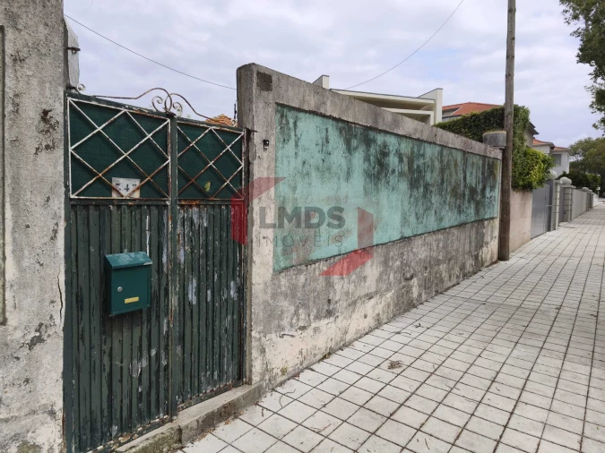 Moradia T4 para Venda em Aldoar, Foz do Douro e Nevogilde Foto 2
