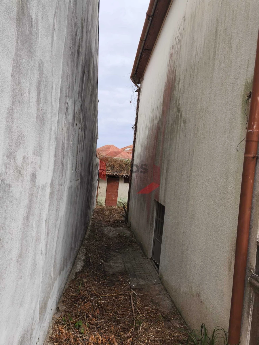 Moradia T4 para Venda em Aldoar, Foz do Douro e Nevogilde Foto 10