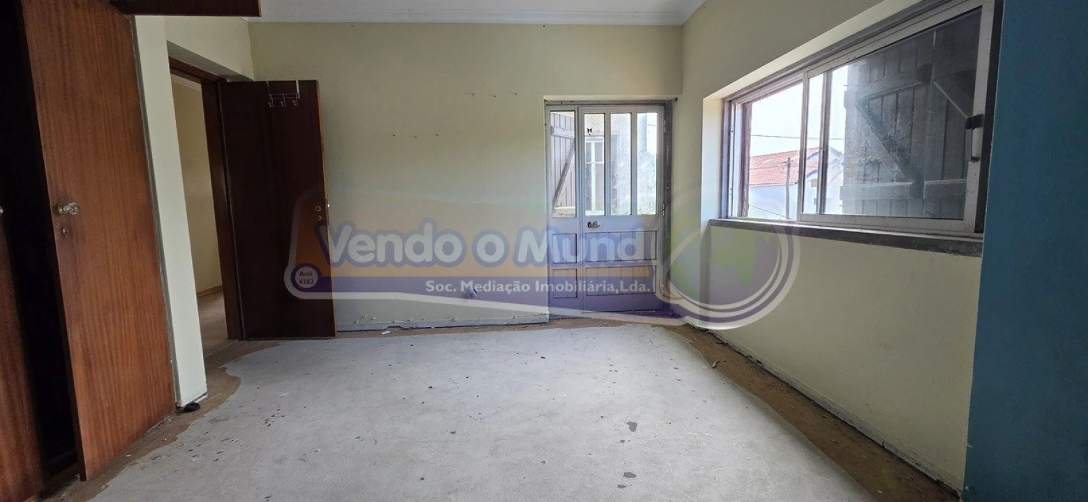 Moradia T5 para Venda em Charneca de Caparica e Sobreda Foto 18